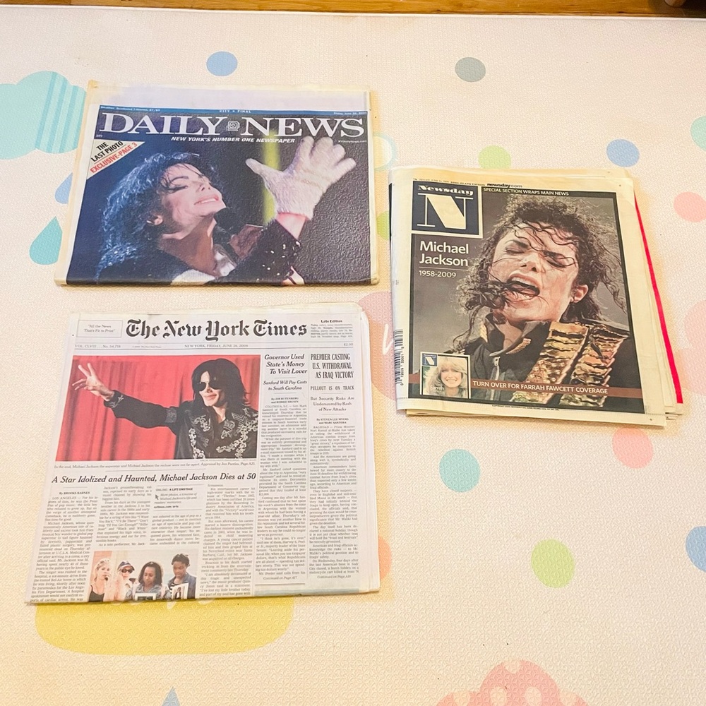 Vintage Michael Jackson Dies Dead Newspapers Collectible Lot
